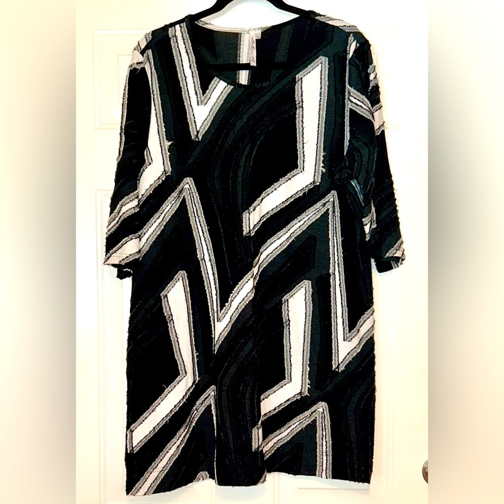 Lulu B Geometric Textured Dress Black White 1X Soft Casual Fringe Relaxed